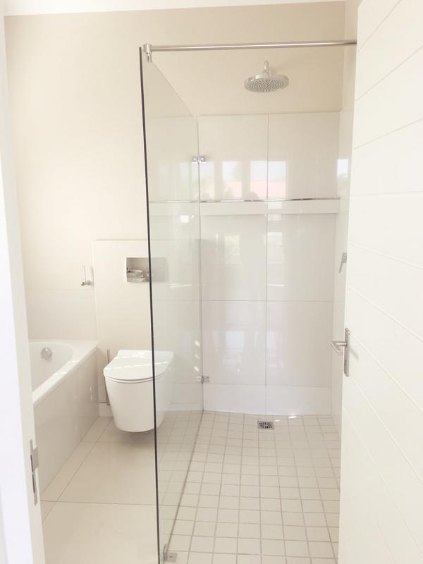 To Let 3 Bedroom Property for Rent in Wynberg Upper Western Cape